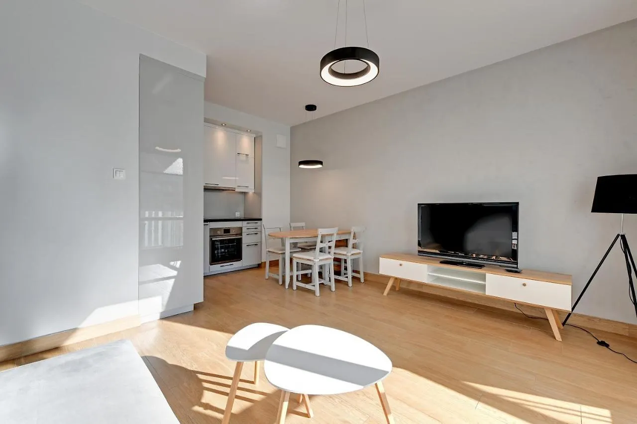 Holiday Apartment Near The Sea - Free Private Parking Гданьск